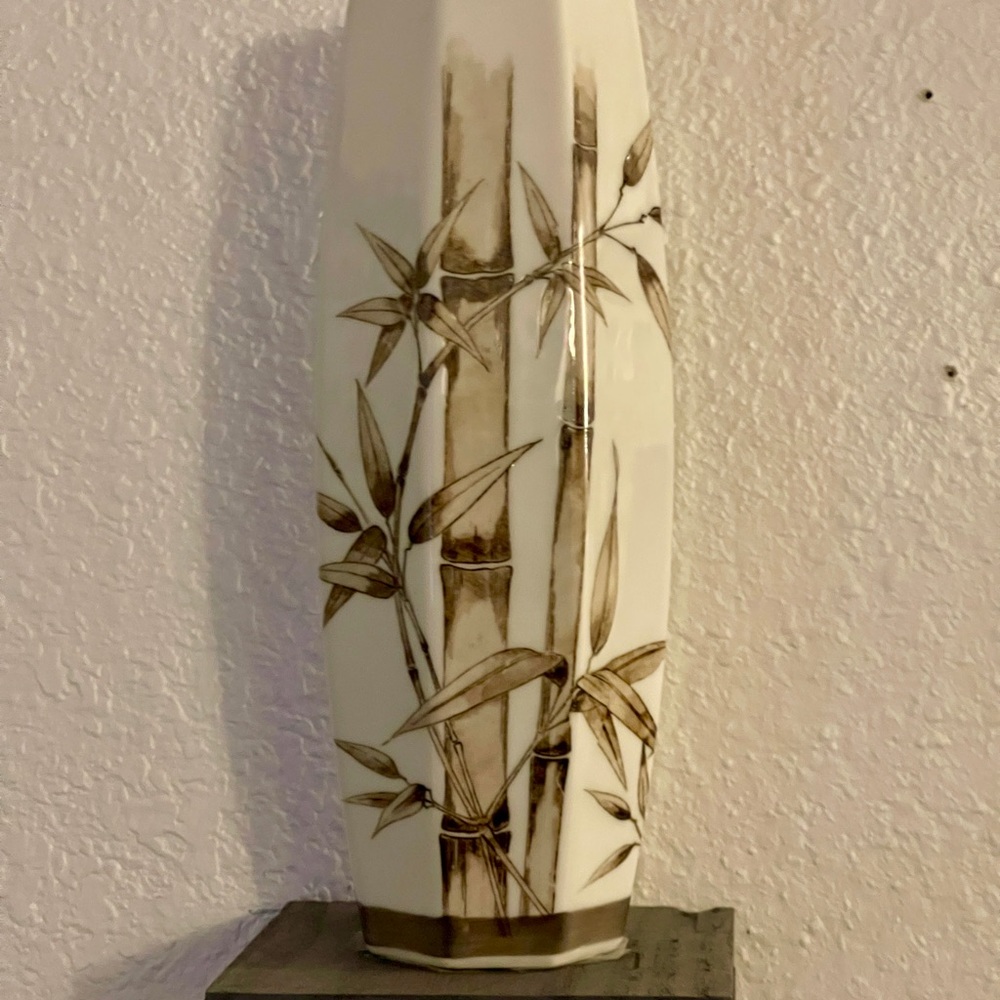 Elegant Bamboo Design Vase